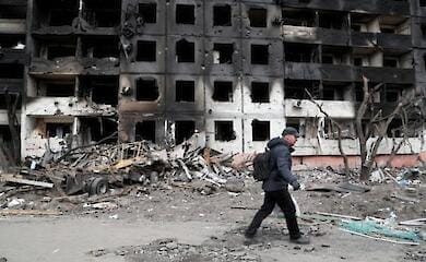 In Mariupol, the invaders urge residents to go to Russia