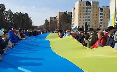 Support for Ukraine grows, Russian economy collapses