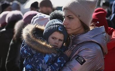 How much money do Poles spend on Ukrainian refugees