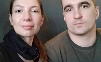 Families of Mariupol defenders ask for immediate extraction of soldiers from Azovstal