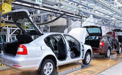 Passenger car output fell by 96.7%