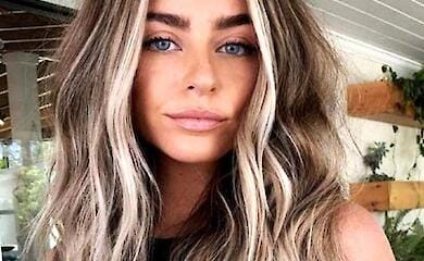 What hair coloring is in fashion in 2022