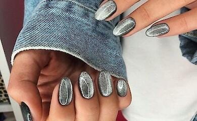 Stylish manicure for autumn 2022