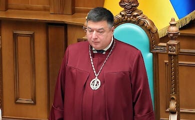 The court arrested in absentia the former head of the Constitutional Court Tupitsky