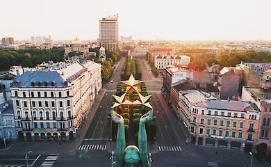 Latvia will limit the use of the Russian language in public places and workplaces