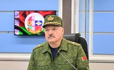 Lukashenko begins a "surprise" inspection of his army's combat readiness