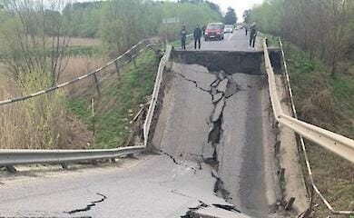 Norway to hand 10 bridges to Ukraine to rebuild destroyed connections