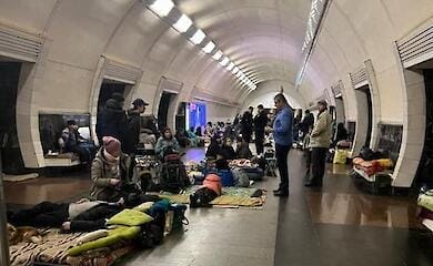 Kiew und die regionalen Beh&ouml;rden arbeiten an der Ausstattung der Notunterk&uuml;nfte in der Region