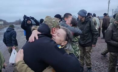 140 Kriegsgefangene kehren am letzten Tag des Jahres in die Ukraine zurück
