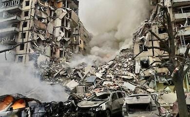 A man was found alive under the rubble of a house in Dnipro