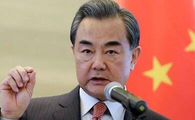 Chinese foreign minister arrives in Moscow