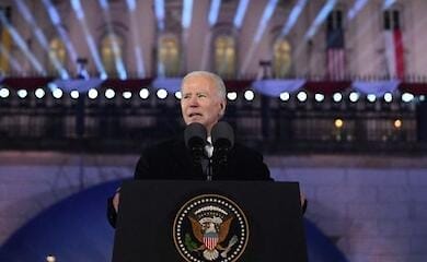Pr&auml;sident Joe Biden h&auml;lt historische Rede in Warschau