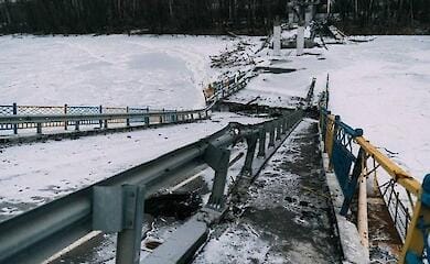 Occupiers in Luhansk oblast jam communications and continue to close towns - Gaidai