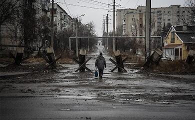Kinder in Awdijiwka, Region Donezk, bleiben unter russischen Angriffen am Leben