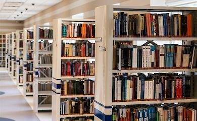 CNS: Russische Föderation stellt 4,7 Millionen Dollar für die Zerstörung ukrainischer Bibliotheken zur Verfügung