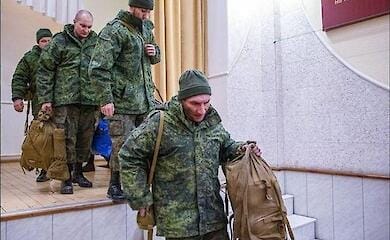 Die Russen in den vor&uuml;bergehend besetzten Gebieten versuchen, Ukrainer f&uuml;r ihre Armee zu rekrutieren
