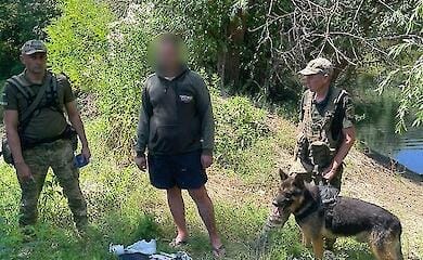 In Odessa region, a man was going to cross the border on a car cam. The offender was going to Romania