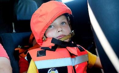 Police take four children out of Toretsk shelled by Russians
