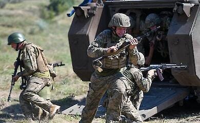 AFU Marinesoldaten zeigten leuchtende Fotos von Rekrutenübungen (Foto)