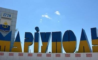 Besatzer zerstörten einzigartige Mosaike in Mariupol (Foto)