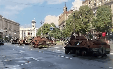 Russian military equipment is being brought to Khreshchatyk