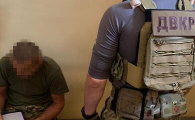 Joined the enemy army and was taken prisoner: a Crimean was informed about suspicion