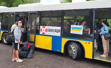 During the mandatory evacuation in Kupyansk district, more than 2,000 people were transported to safe regions