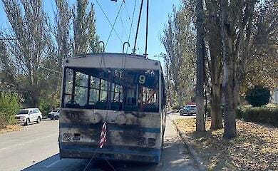 Today at 09:35 Russian troops shelled the Korabelny district of Kherson, hit a trolleybus