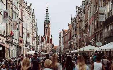 Poland ready to cut aid for Ukrainian refugees
