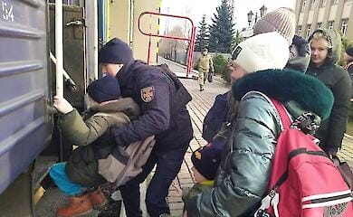Two communities in Donetsk region plan to remove children