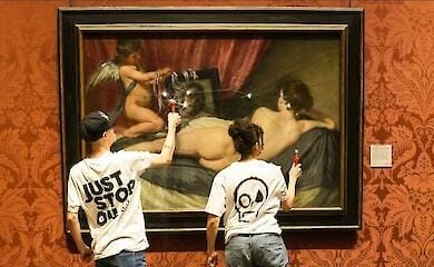 In London, eco-activists smashed protective glass on a Diego Velázquez painting