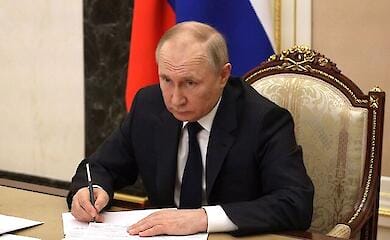 Estonian defence minister explains why Putin started the war