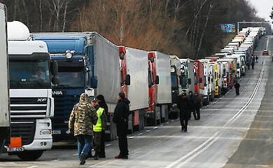 Slovakia joins strike: 300 lorries stuck at the border