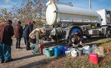 People in frontline areas have no access to water