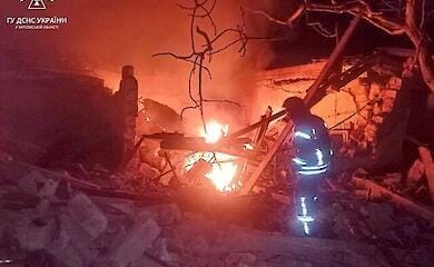 Russische Föderation nachts von Drohnen angegriffen: zwei Tote, ein Kind verletzt