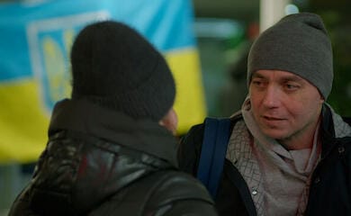 Ukrainian fighter lost his arm in battle and continued to fight