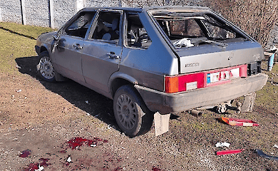 Russen in der Region Dnipropetrowsk feuerten Drohnen auf ziviles Auto mit Menschen 