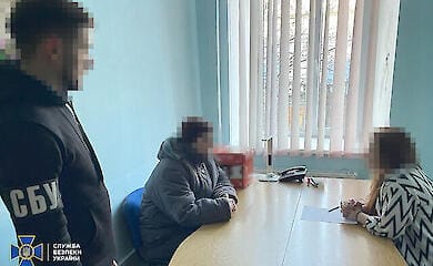 Two women helped Russians to hold an illegal referendum and then fled to Ukraine