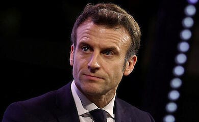Macron intends to discuss the situation in Ukraine with leaders of French political parties