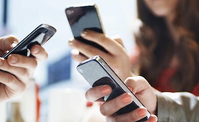 Es ist bekannt geworden, warum Facebook und Instagram einen Ausfall hatten