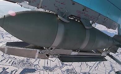 Russische Flugzeuge haben eine Luftbombe auf die russische Region Belgorod abgeworfen