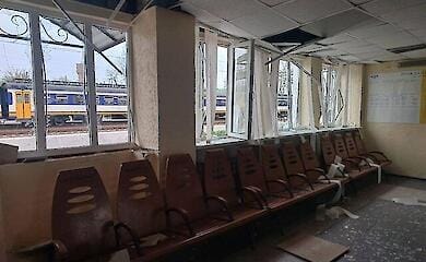 Russian troops massively shelled Ukrainian railways, there are casualties