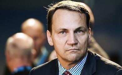 Polish foreign minister says whether his country will send Ukrainian men to fight