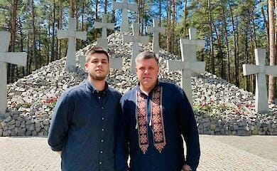 Oleg Tyahnybok's son was wounded on the frontline