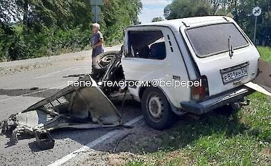 In Russia, a tank with an insane crew crushed a passenger car