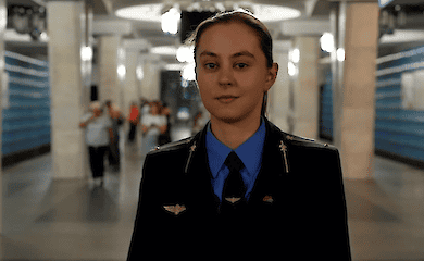 Zum ersten Mal in der Geschichte ist eine Frau Fahrerin in der Kharkiver Metro geworden 
