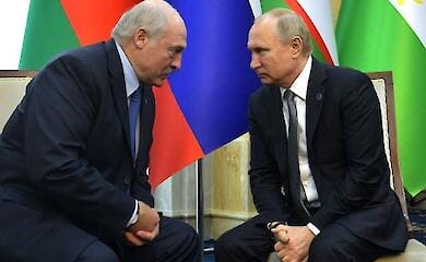 Lukaschenko "bettelte" Putin um das Raketensystem Oreshnik für Belarus an