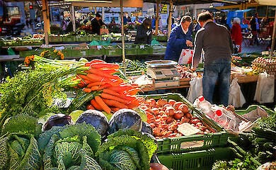 So bereiten Sie saisonales Gem&uuml;se und Obst lecker und gesund zu