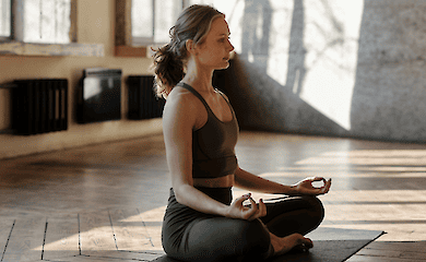Tut Ihr Knie weh? Yoga hilft ebenso wie spezielle &Uuml;bungen