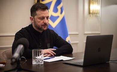 "Russland erwartet Krieg": Zelensky fordert den Westen auf, nicht in seine Wirtschaft zu investieren